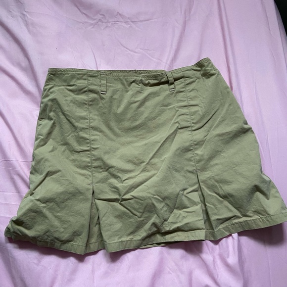 Skort - Picture 3 of 4